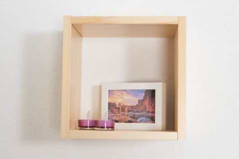 Wall shelf solid, natural pine wood Junco 291C - Dimensions 30 x 30 x 20 cm