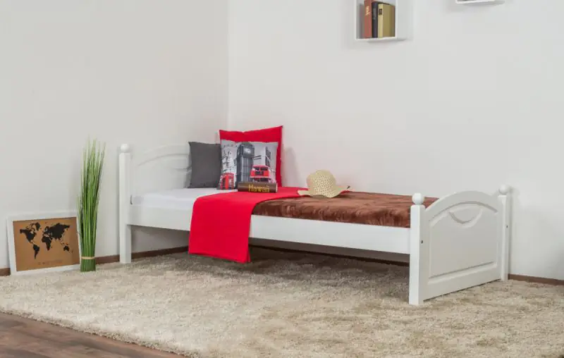 Single bed/guest bed Pine solid wood white 82, incl. Slat Grate - 90 x 200 cm (W x L)